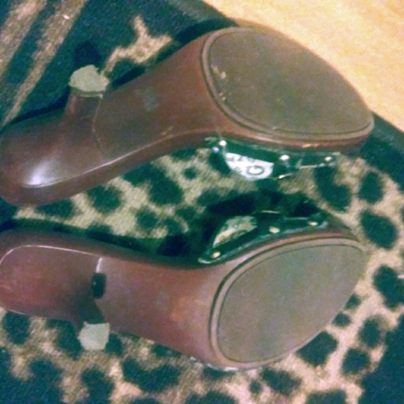 GUESS Heels - Picture 5 of 6
